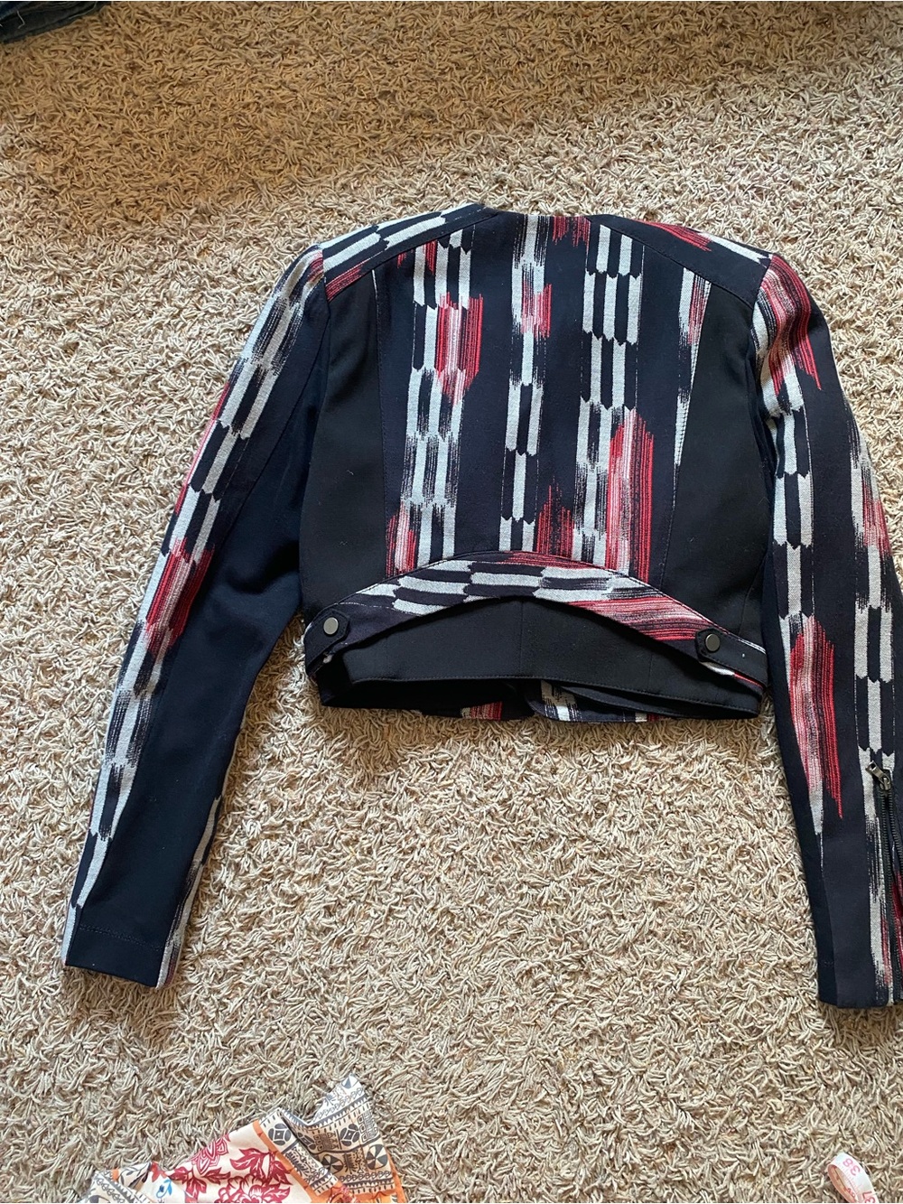Cropped Patterned Women's Jacket - Black & Red XS